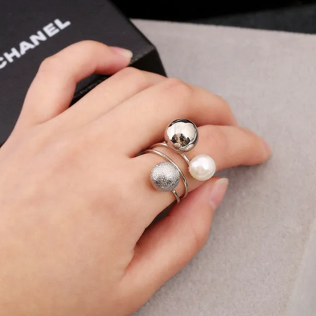 Big Imitation Pearls Gold Rings