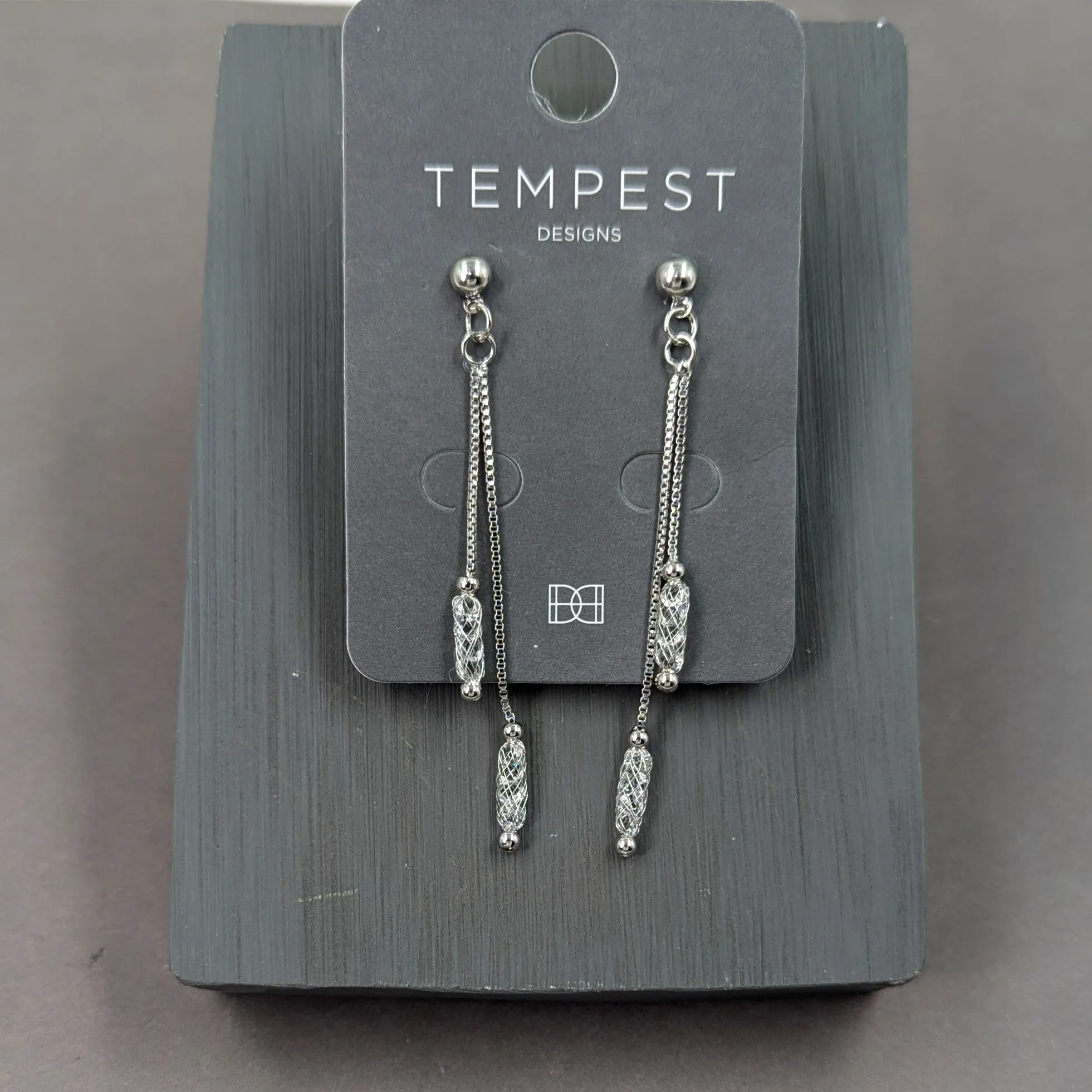 Crystal dangle earrings on snake chain
