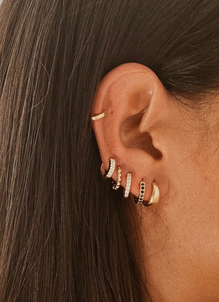 Olivia Hoops