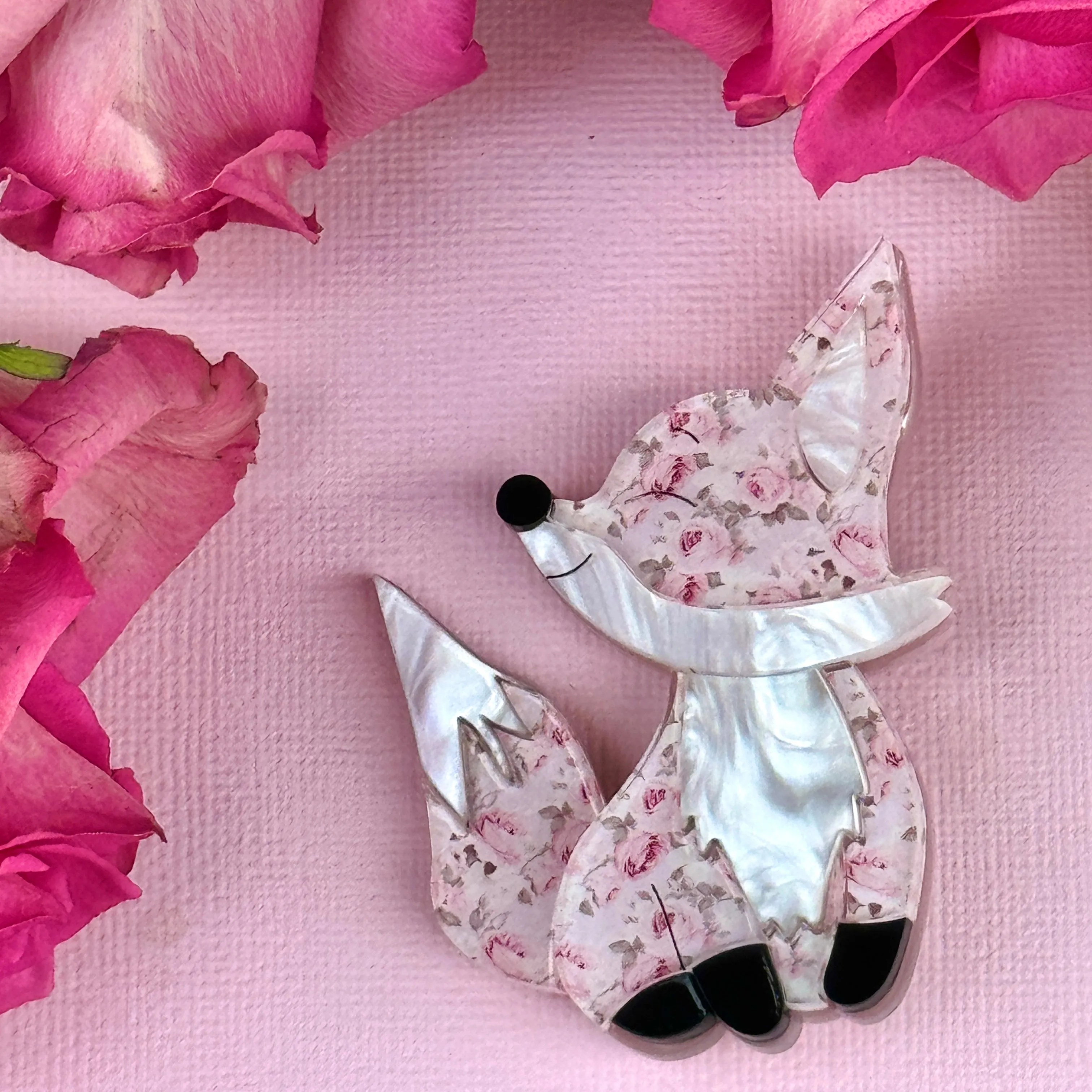 Rose the 🦊 fox  - Brooch