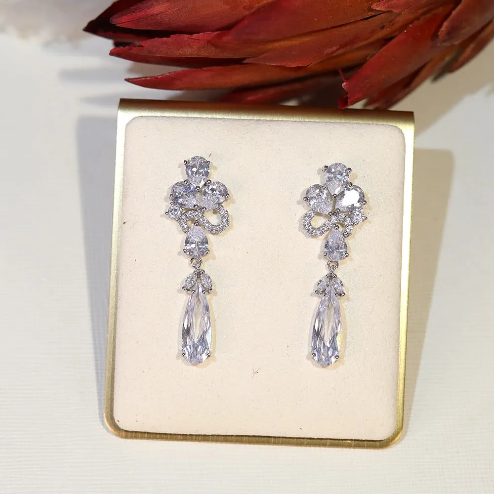 Timeless classic Drop Swarovski Earring set