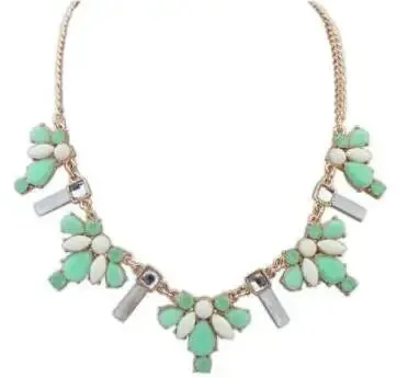 Trendy Jewelry 2022 New Vintage Jewelry Wholesale Gem Choker Necklace Woman Charm Statement Retro Necklaces & Pendants Gift